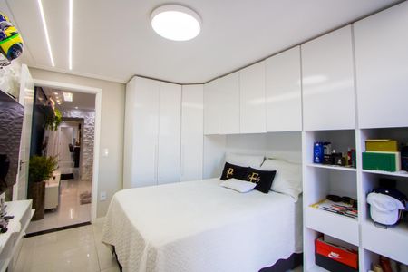 Quarto 2 de casa à venda com 2 quartos, 100m² em Jardim Cristiane, Santo André