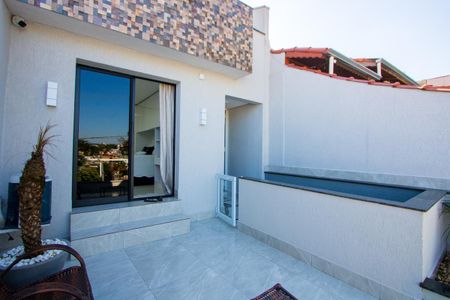 Casa à venda com 100m², 2 quartos e 1 vaga Casa à venda com 100m², 2 quartos e 1 vagaÁrea externa frontal