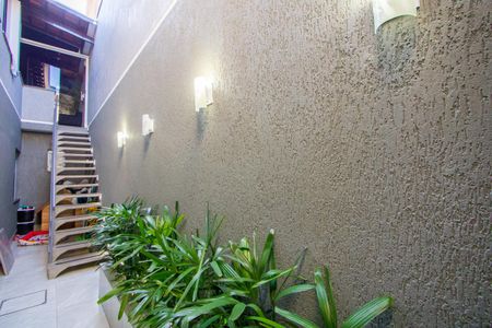Casa à venda com 100m², 2 quartos e 1 vaga Casa à venda com 100m², 2 quartos e 1 vagaCorredor externo