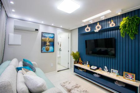 Sala de casa à venda com 2 quartos, 100m² em Jardim Cristiane, Santo André
