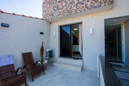 Casa à venda com 100m², 2 quartos e 1 vaga