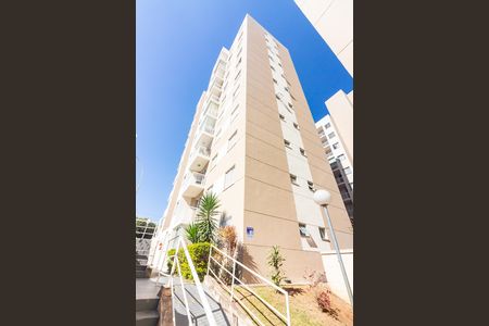 Apartamento à venda com 47m², 2 quartos e 1 vaga Apartamento à venda com 47m², 2 quartos e 1 vagaFachada