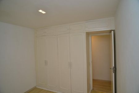 Apartamento para alugar com 140m², 3 quartos e 2 vagas