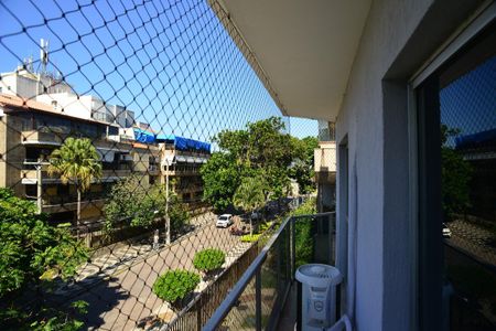 Apartamento para alugar com 140m², 3 quartos e 2 vagas