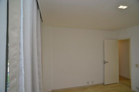 Apartamento para alugar com 140m², 3 quartos e 2 vagas