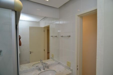 Apartamento para alugar com 140m², 3 quartos e 2 vagas