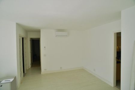 Apartamento para alugar com 140m², 3 quartos e 2 vagas