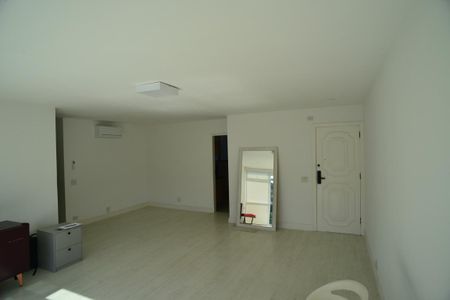 Apartamento para alugar com 140m², 3 quartos e 2 vagas