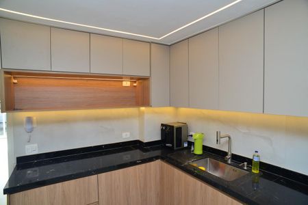 Apartamento para alugar com 140m², 3 quartos e 2 vagas