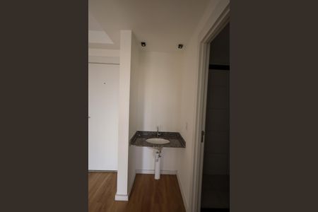 Apartamento para alugar com 37m², 2 quartos e sem vagaBanheiro