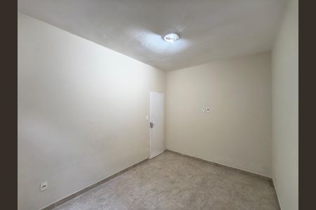 Casa à venda com 55m², 1 quarto e sem vaga