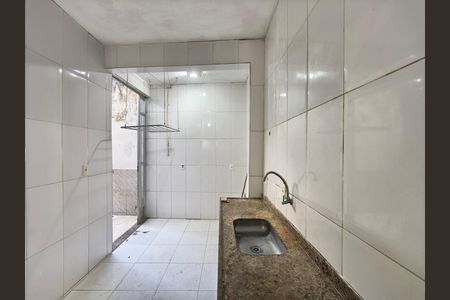 Casa à venda com 55m², 1 quarto e sem vaga