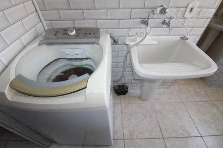 Apartamento para alugar com 80m², 3 quartos e 1 vagaÁrea de Serviço