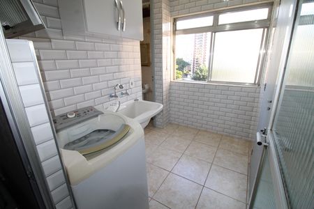 Apartamento para alugar com 80m², 3 quartos e 1 vagaÁrea de Serviço