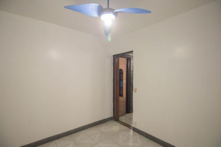 Quarto 2 de apartamento para alugar com 3 quartos, 370m² em Parada Quarenta, São Gonçalo