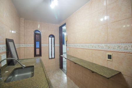 Apartamento para alugar com 370m², 3 quartos e 1 vaga Apartamento para alugar com 370m², 3 quartos e 1 vagaCozinha e Área de Serviço