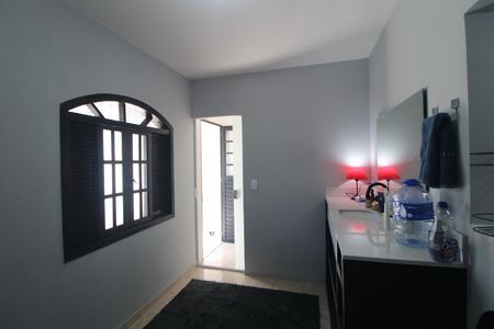 Casa à venda com 150m², 2 quartos e 1 vagaBanheiro 2