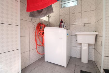 Casa à venda com 150m², 2 quartos e 1 vagaLavanderia