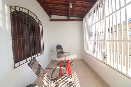 Sacada de casa à venda com 2 quartos, 150m² em Conjunto Habitacional Brigadeiro Faria Lima, São Paulo