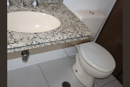 Apartamento para alugar com 79m², 3 quartos e 1 vagaBanheiro suíte