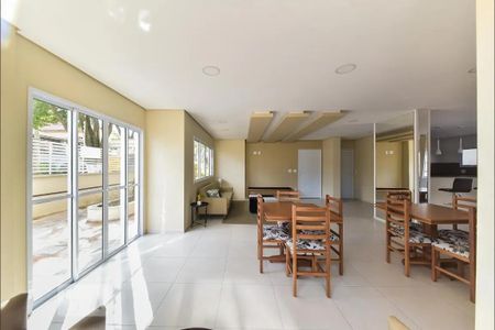 Apartamento à venda com 54m², 2 quartos e 1 vaga Apartamento à venda com 54m², 2 quartos e 1 vagaÁrea comum - Salão de festas