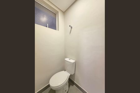 Apartamento à venda com 95m², 3 quartos e 2 vagas Apartamento à venda com 95m², 3 quartos e 2 vagasBanheiro de serviço