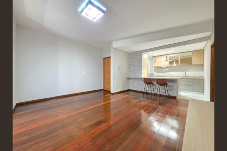 Apartamento à venda com 95m², 3 quartos e 2 vagas Apartamento à venda com 95m², 3 quartos e 2 vagasSala
