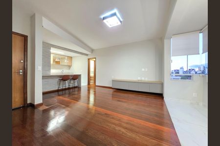 Apartamento à venda com 95m², 3 quartos e 2 vagas Apartamento à venda com 95m², 3 quartos e 2 vagasSala
