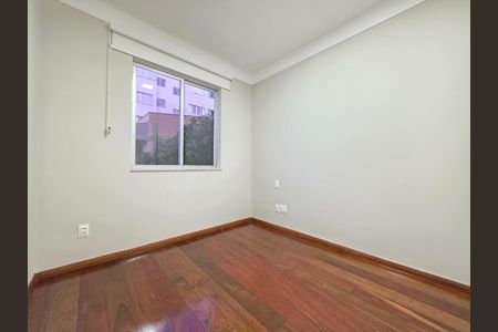 Apartamento à venda com 95m², 3 quartos e 2 vagas Apartamento à venda com 95m², 3 quartos e 2 vagasQuarto 2