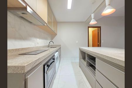 Apartamento à venda com 95m², 3 quartos e 2 vagas Apartamento à venda com 95m², 3 quartos e 2 vagasCozinha