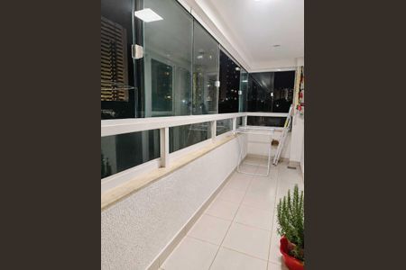 Apartamento para alugar com 101m², 2 quartos e 1 vaga Apartamento para alugar com 101m², 2 quartos e 1 vagaVaranda