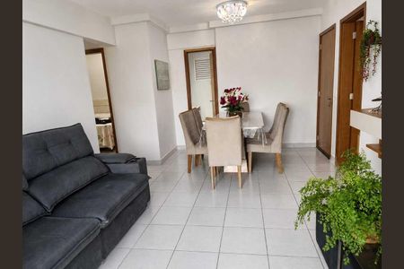 Sala de apartamento para alugar com 2 quartos, 101m² em Village Veneza, Goiânia