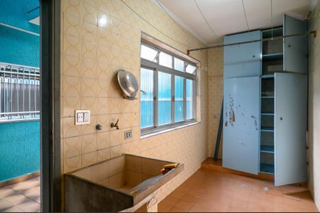 Casa à venda com 160m², 2 quartos e 2 vagas Casa à venda com 160m², 2 quartos e 2 vagasÁrea de Serviço