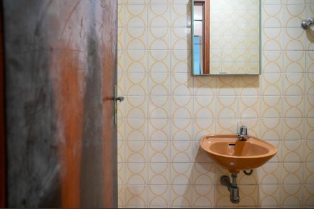Casa à venda com 160m², 2 quartos e 2 vagas Casa à venda com 160m², 2 quartos e 2 vagasBanheiro de Serviço