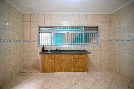 Casa à venda com 160m², 2 quartos e 2 vagas Casa à venda com 160m², 2 quartos e 2 vagasCozinha