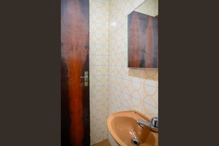 Casa à venda com 160m², 2 quartos e 2 vagas Casa à venda com 160m², 2 quartos e 2 vagasBanheiro de Serviço