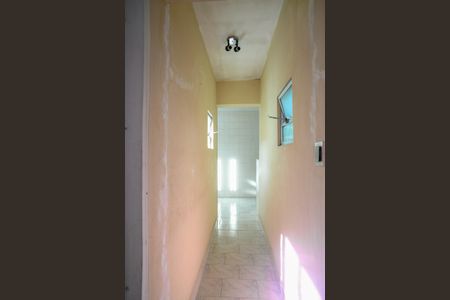 Casa à venda com 160m², 2 quartos e 2 vagas Casa à venda com 160m², 2 quartos e 2 vagasCorredor