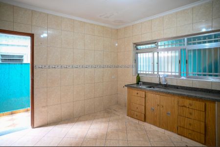 Casa à venda com 160m², 2 quartos e 2 vagas Casa à venda com 160m², 2 quartos e 2 vagasCozinha