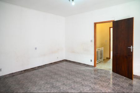 Casa à venda com 160m², 2 quartos e 2 vagas Casa à venda com 160m², 2 quartos e 2 vagasQuarto 2