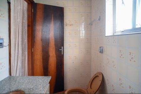 Casa à venda com 160m², 2 quartos e 2 vagas Casa à venda com 160m², 2 quartos e 2 vagasBanheiro Quarto 1 - Suite