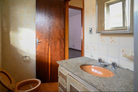 Casa à venda com 160m², 2 quartos e 2 vagas Casa à venda com 160m², 2 quartos e 2 vagasBanheiro Social