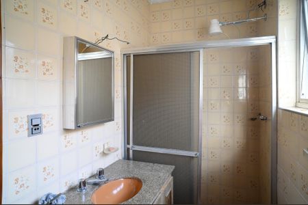 Casa à venda com 160m², 2 quartos e 2 vagas Casa à venda com 160m², 2 quartos e 2 vagasBanheiro Social