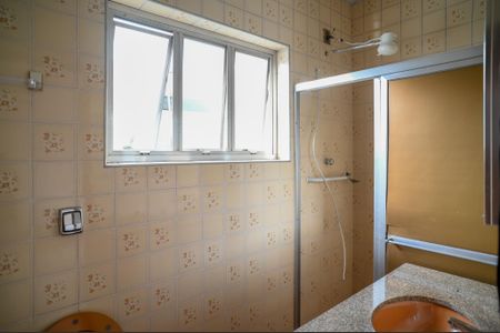 Casa à venda com 160m², 2 quartos e 2 vagas Casa à venda com 160m², 2 quartos e 2 vagasBanheiro Quarto 1 - Suite
