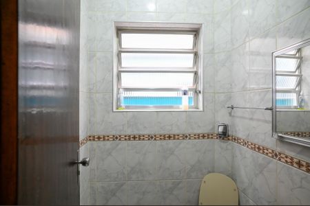 Casa à venda com 160m², 2 quartos e 2 vagas Casa à venda com 160m², 2 quartos e 2 vagasLavabo