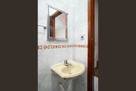 Casa à venda com 160m², 2 quartos e 2 vagas Casa à venda com 160m², 2 quartos e 2 vagasLavabo