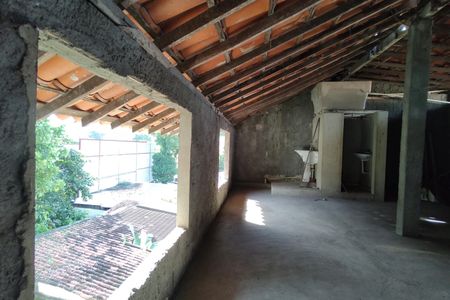 Casa à venda com 257m², 4 quartos e 2 vagas Casa à venda com 257m², 4 quartos e 2 vagassótão
