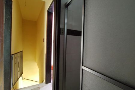 Casa à venda com 257m², 4 quartos e 2 vagas Casa à venda com 257m², 4 quartos e 2 vagasBanheiro Social