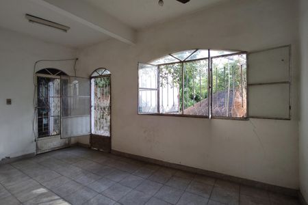 Casa à venda com 257m², 4 quartos e 2 vagas Casa à venda com 257m², 4 quartos e 2 vagasSala 2
