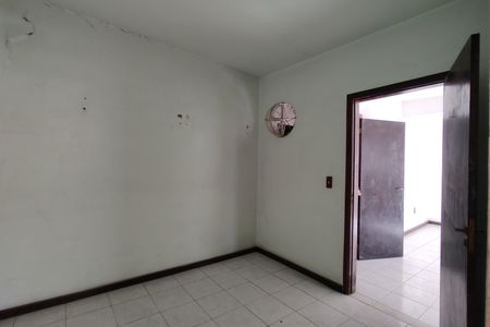Casa à venda com 257m², 4 quartos e 2 vagas Casa à venda com 257m², 4 quartos e 2 vagasCloset da suíte 4