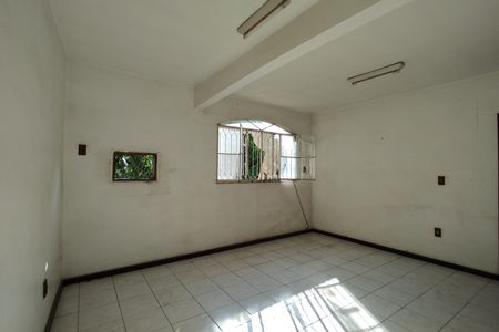 Casa à venda com 257m², 4 quartos e 2 vagas Casa à venda com 257m², 4 quartos e 2 vagasQuarto 4 - Suíte